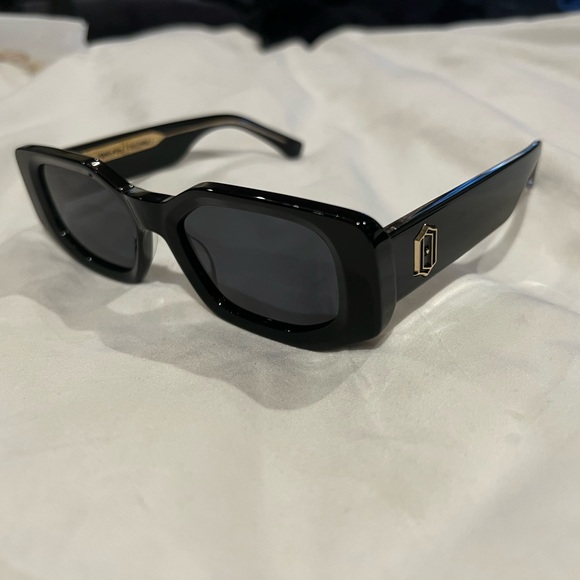 James Oro Accessories James Oro Black Amour Sunglasses Unisex